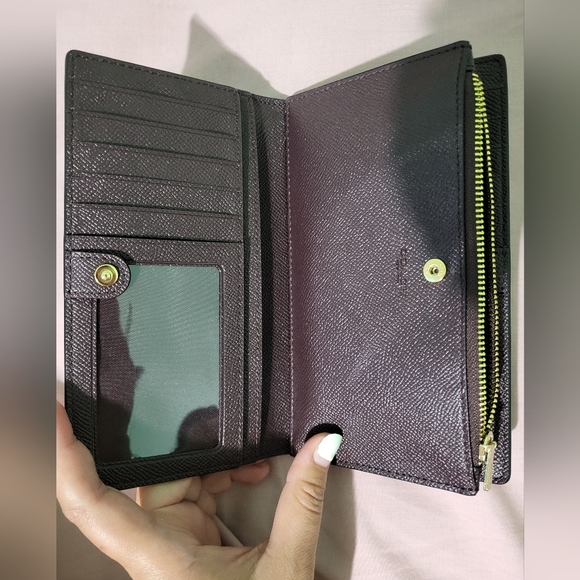 Wallet - Picture 2 of 4